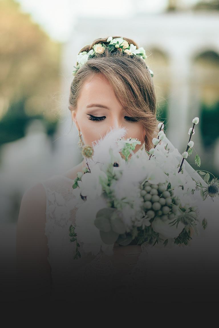 An Essential Makeup Guide For Summer Weddings